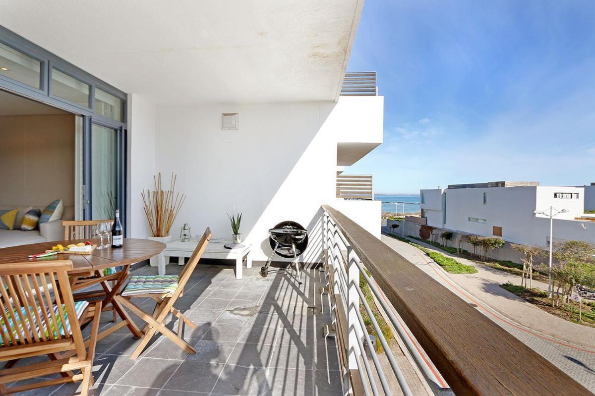 Eden On The Bay 172 By Hostagents Apartment Bloubergstrand Exterior photo