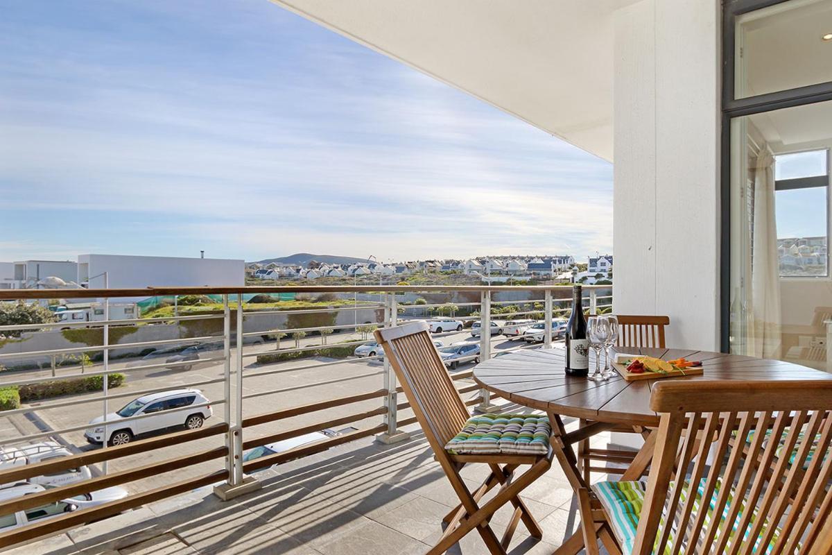 Eden On The Bay 172 By Hostagents Apartment Bloubergstrand Exterior photo